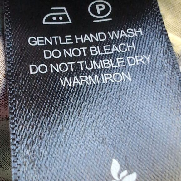 NWT Kitri Danica Multi Blurred Floral Dress M Long Sleeves - Picture 8 of 12